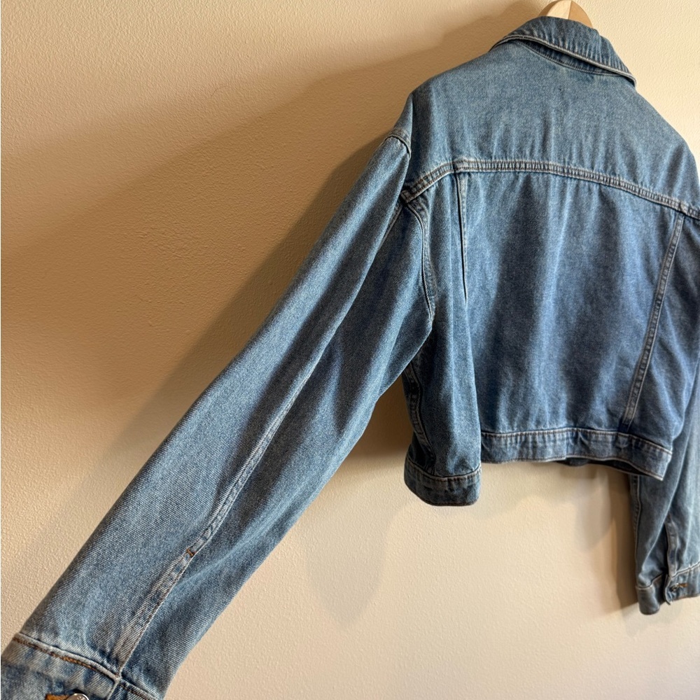 ASOS Blue Cropped Denim Jacket - Picture 4 of 5